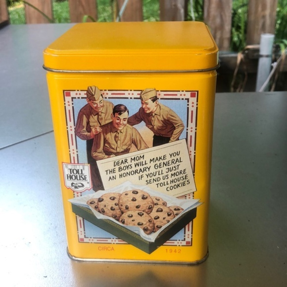 Toll house cookie tin can